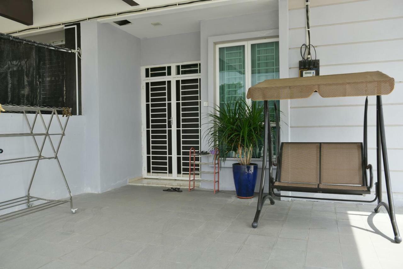 Langkawi Shell Out Villa Kuah Exterior photo