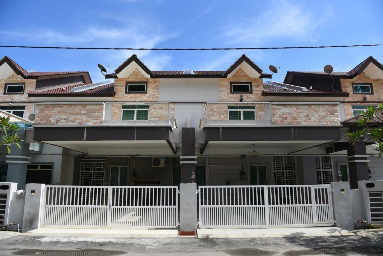 Langkawi Shell Out Villa Kuah Exterior photo